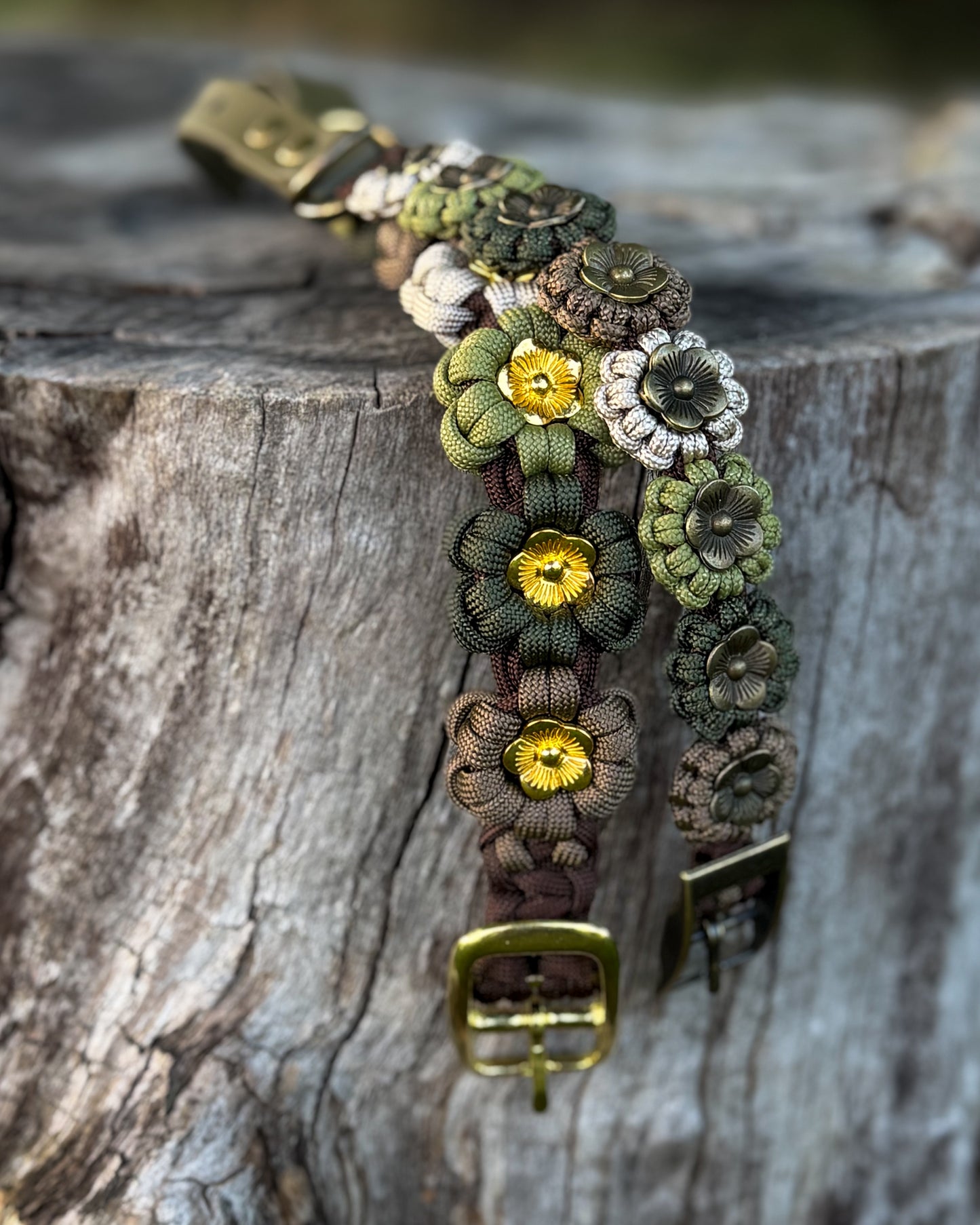 Blomhalsband - Mossy Grove