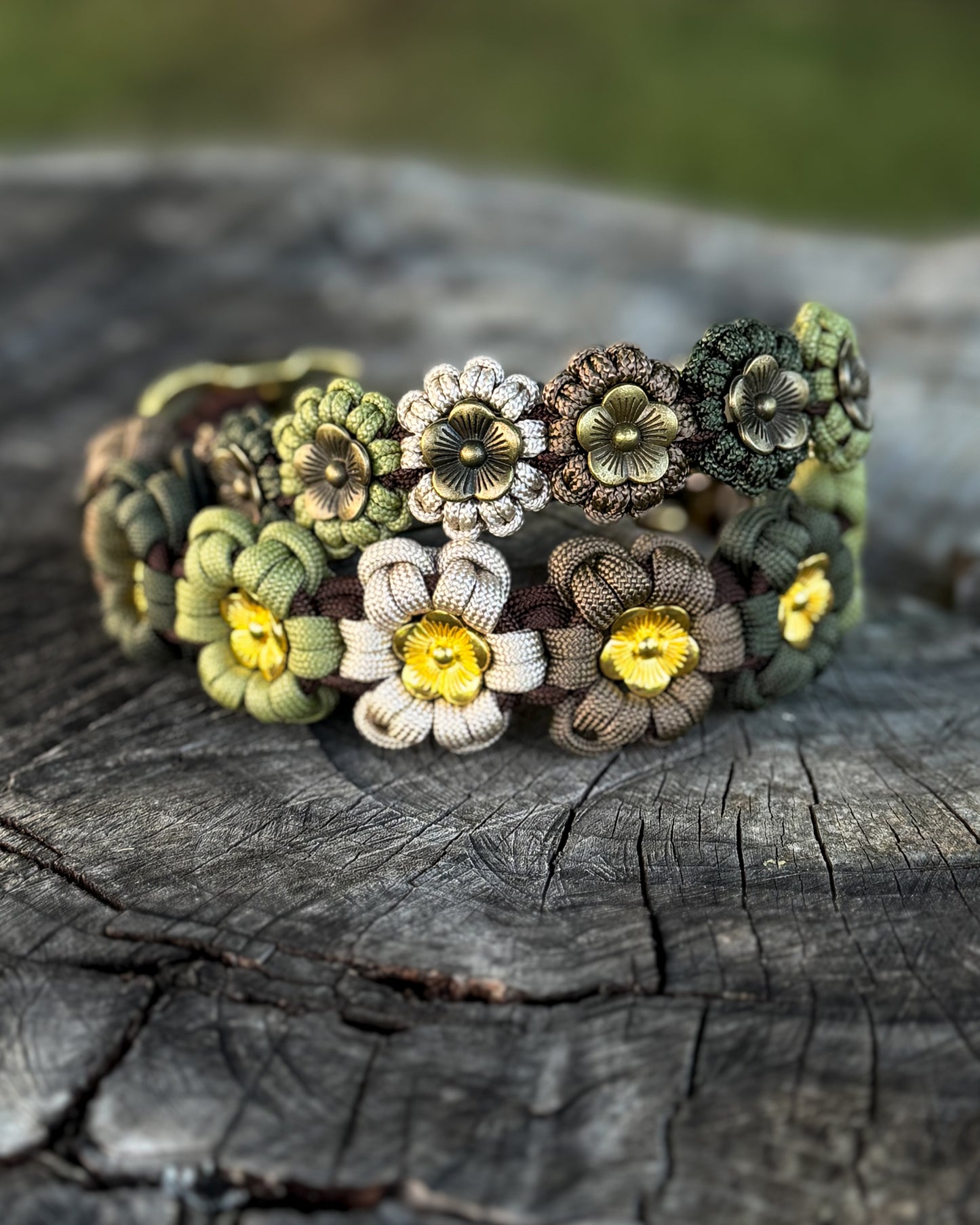Blomhalsband - Mossy Grove