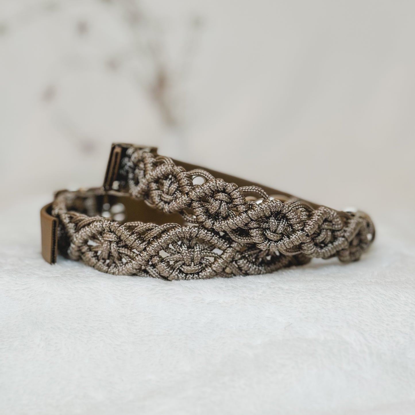 Collar - Beige