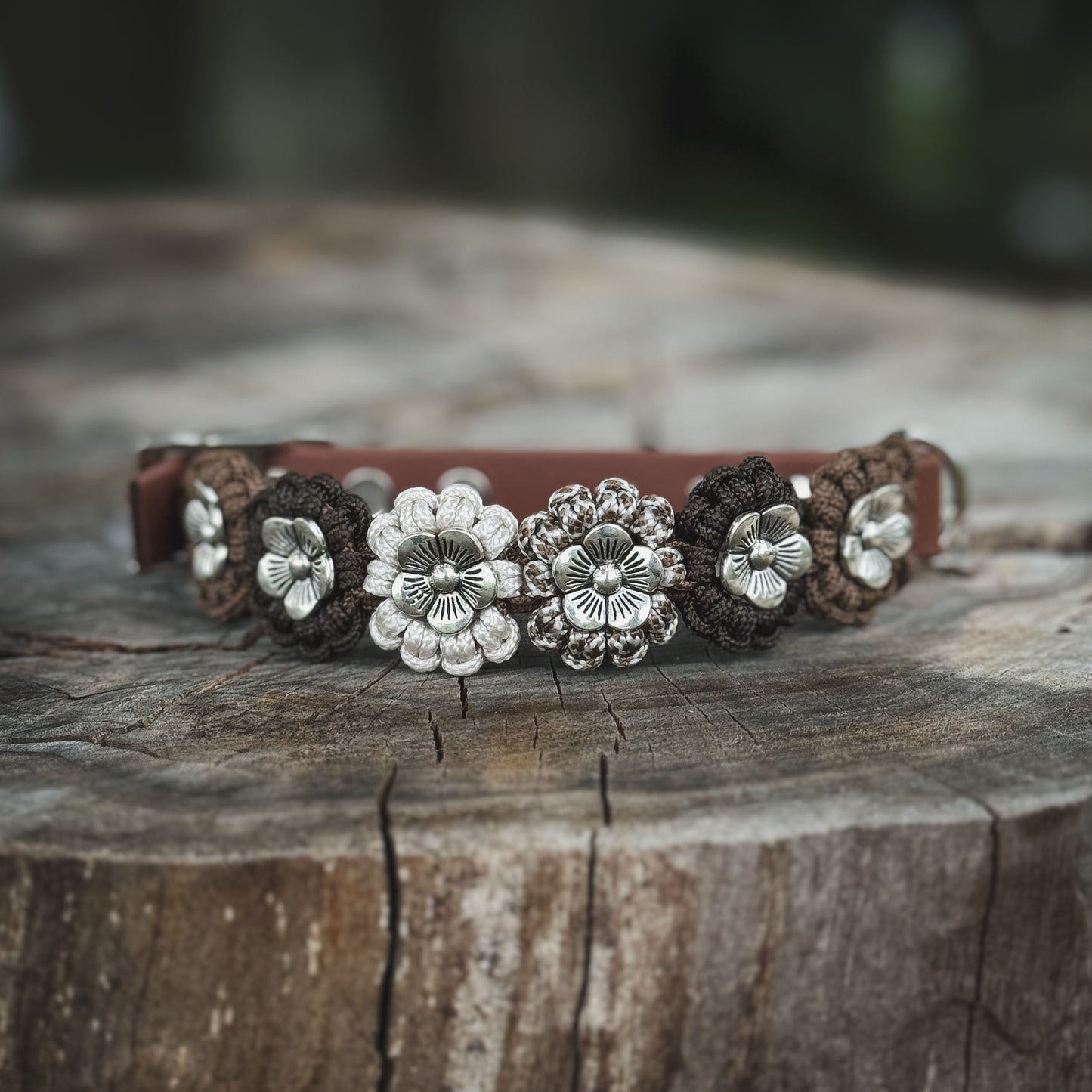 Halsband - Hazelnut