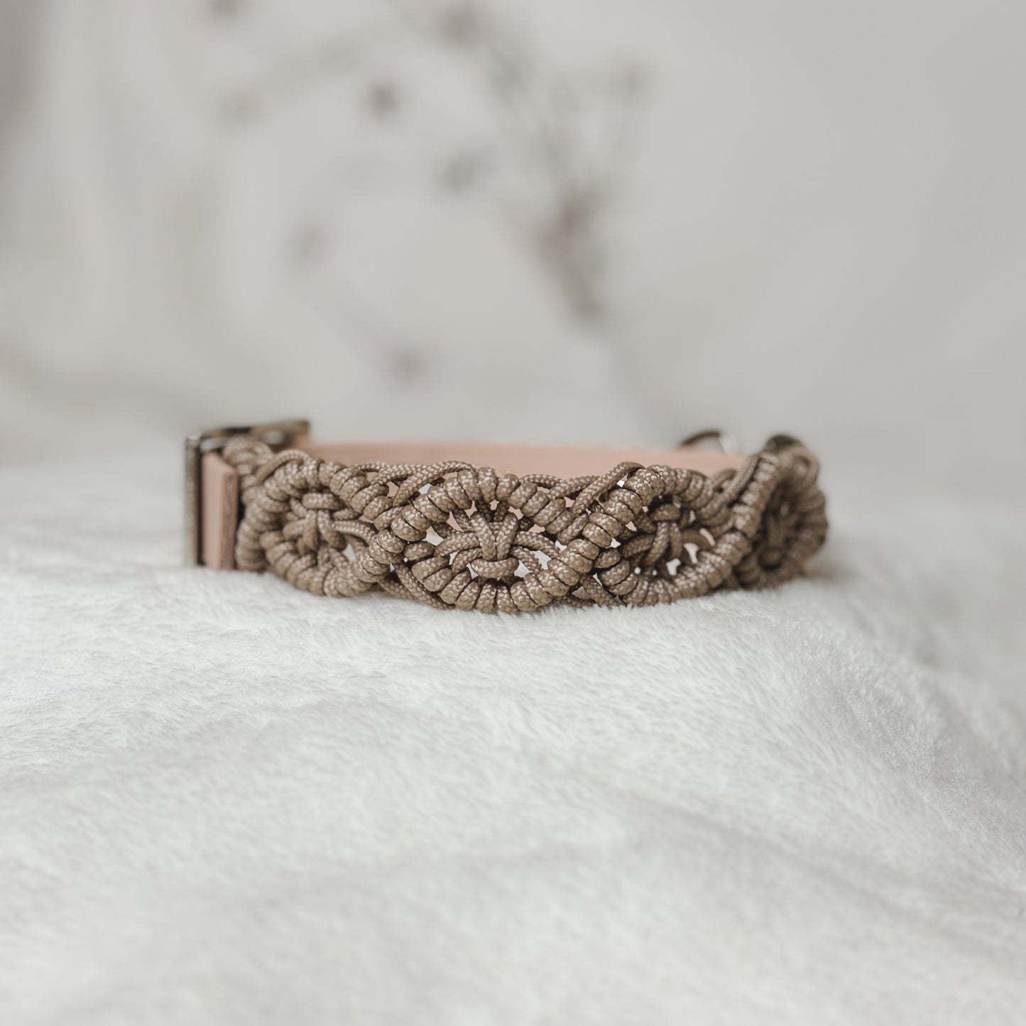 Collar - Beige