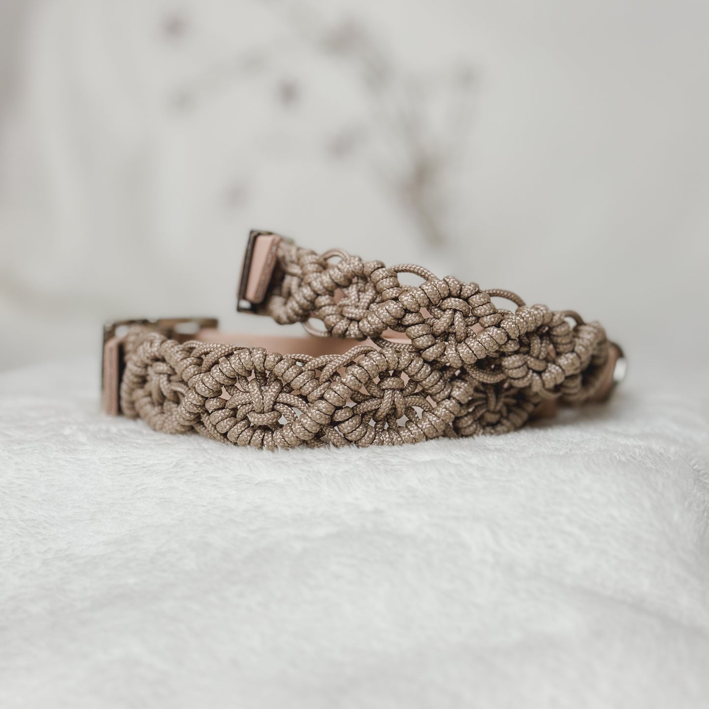 Collar - Beige
